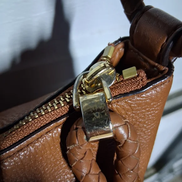 Michael Kors Tan Leather Shoulder Bag - Picture 5 of 9